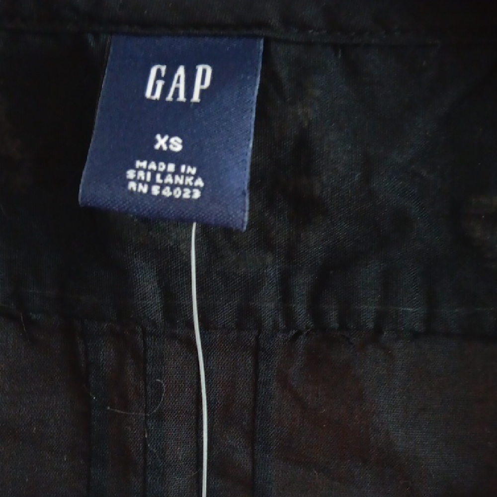 GAP Blue Sleeveless Crew Neck Blouse - Picture 2 of 10